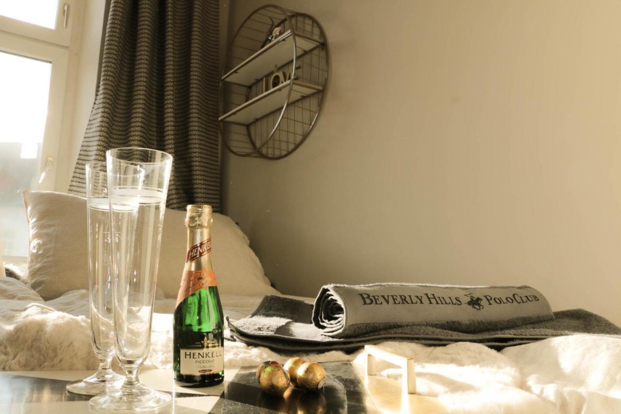 Charming Apartment: Only 10 Minutes To The Center Виена Екстериор снимка